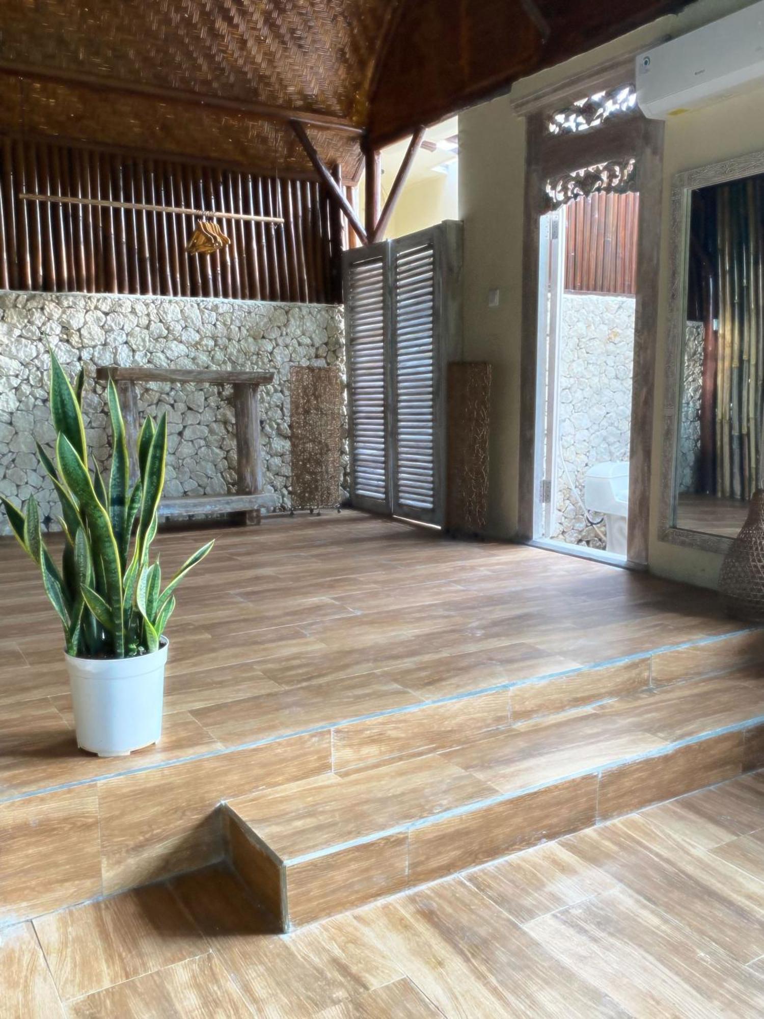 Вілла Gading Tree House Batununggul Екстер'єр фото