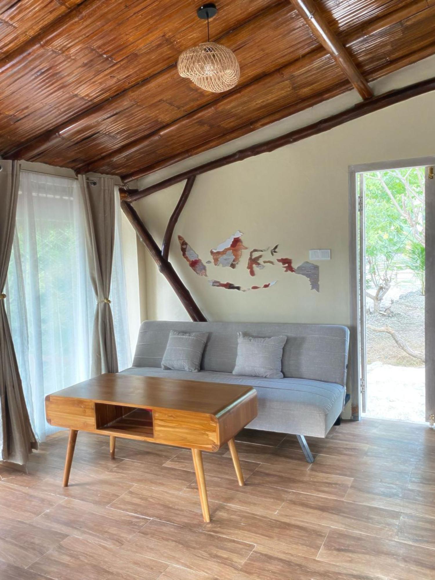 Вілла Gading Tree House Batununggul Екстер'єр фото
