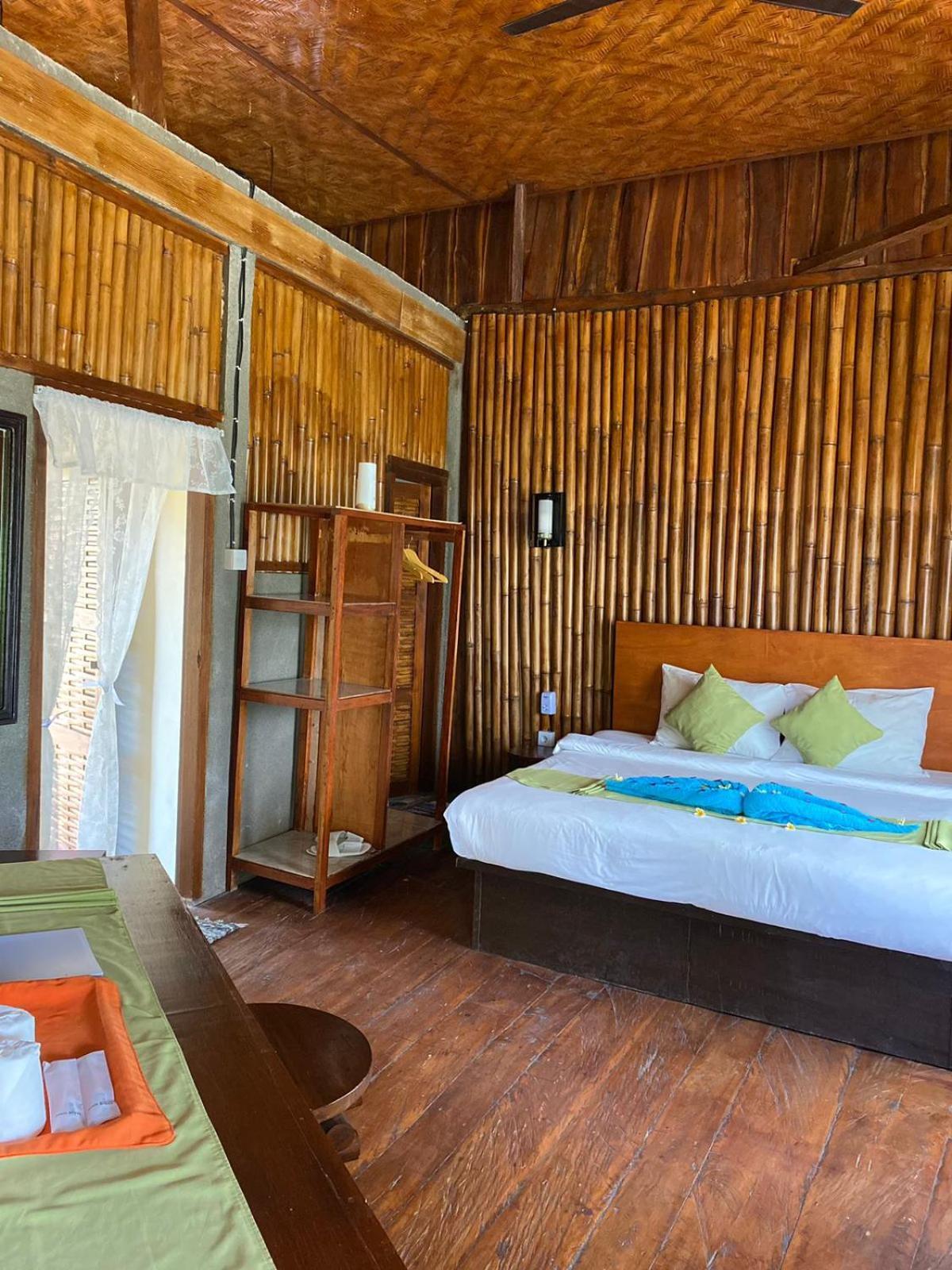 Вілла Gading Tree House Batununggul Екстер'єр фото
